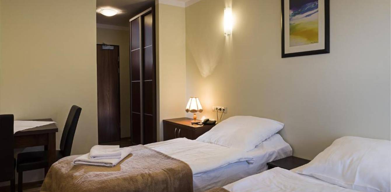 2-os. Standard z widokiem na las